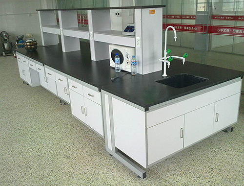 中央實(shí)驗(yàn)臺(tái)