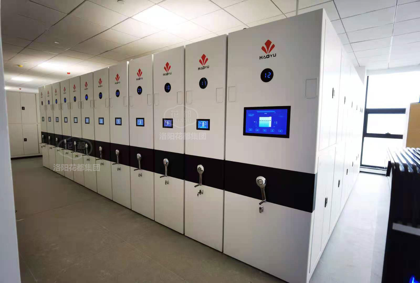 電動(dòng)密集架智能檔案柜排行（智能檔案柜廠家排行）